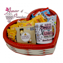 Cesta Coração Dia da Mulher C/ Ferrero 4 unidades