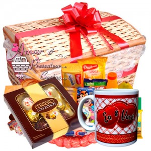 Baú Vermelho Especial C/ Chocolate Ferrero Colletion